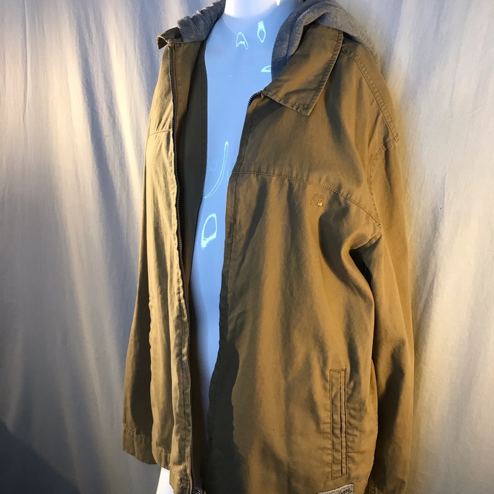 Men’s jacket.